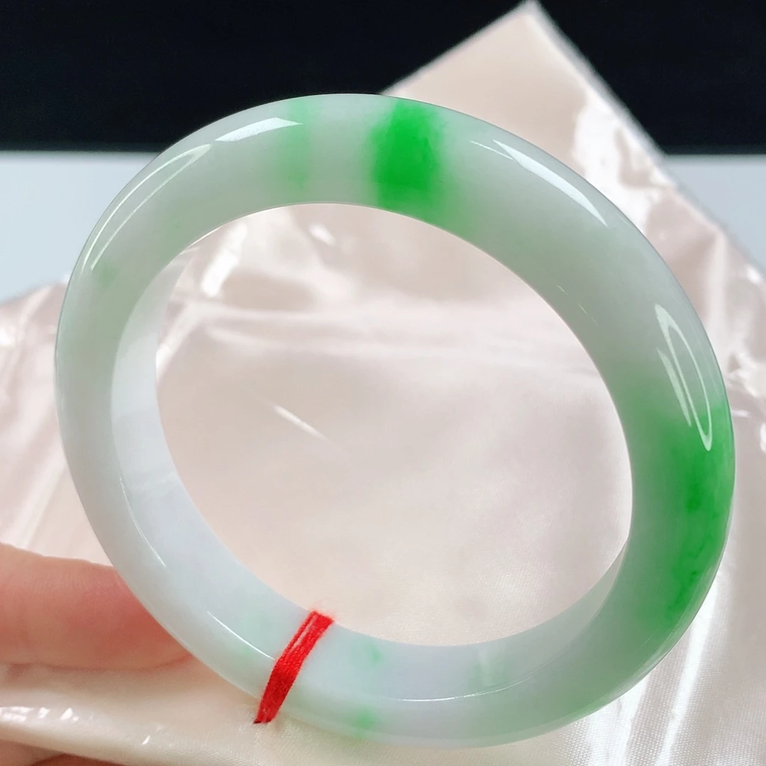 未镶嵌手镯翡翠685