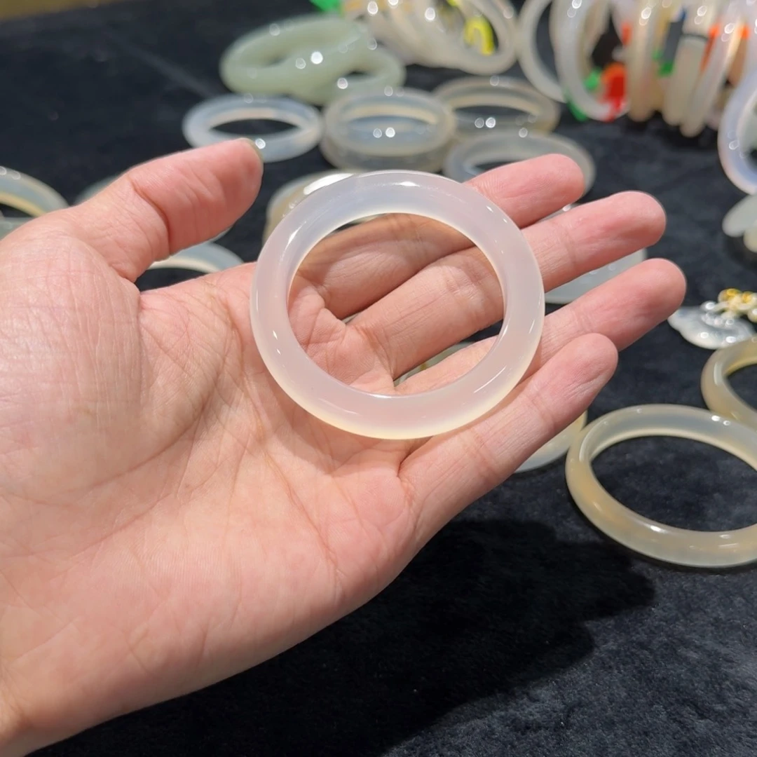 玛瑙/玉髓手镯未镶嵌14