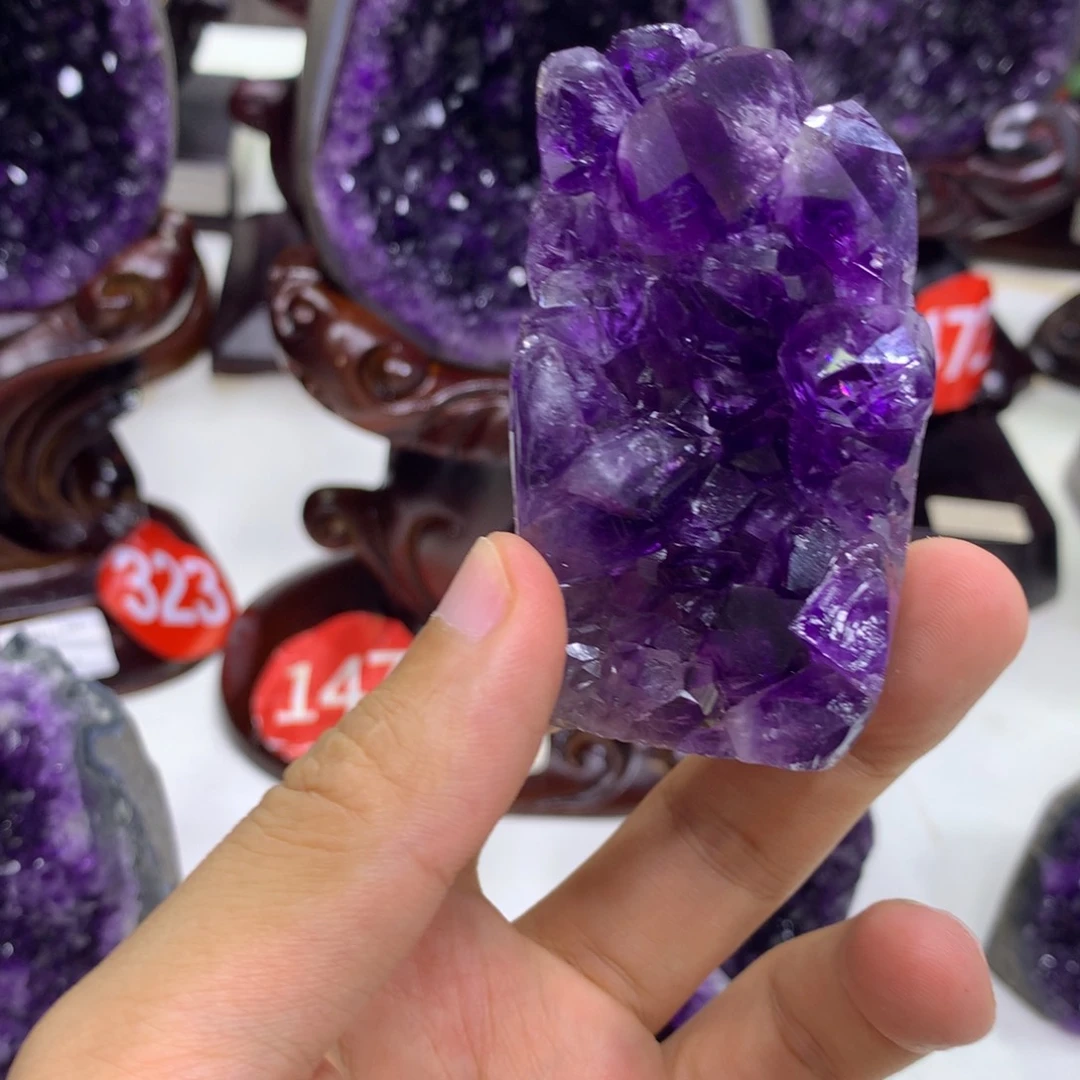 织绣乌拉圭紫水晶325