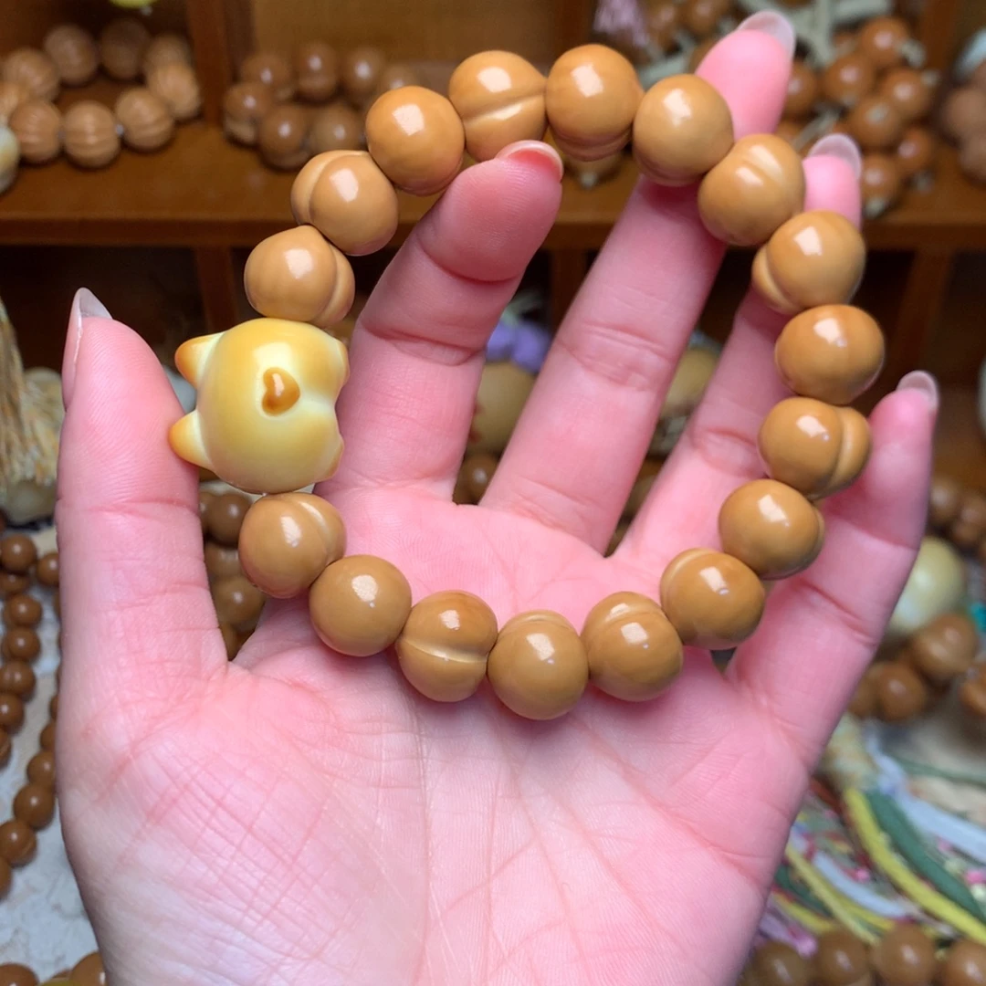 猴头核桃吊坠新款13屁桃手串柯基