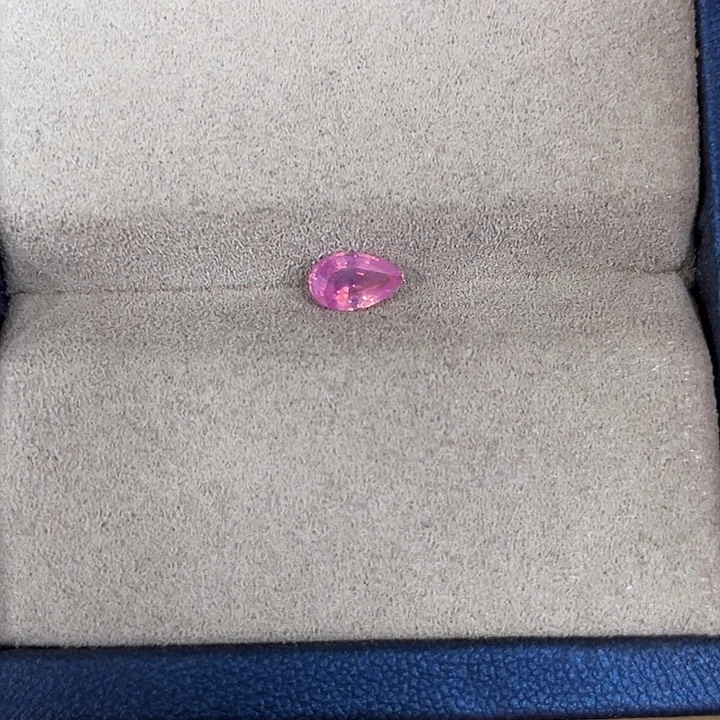 定制蓝宝石裸石未镶嵌0.72克拉