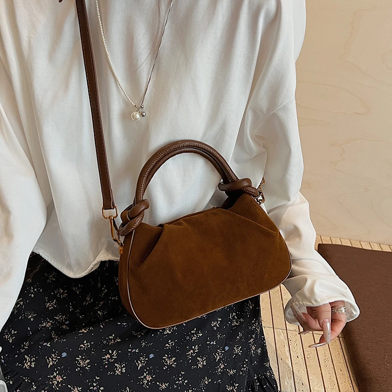 上班通勤饺子包2025新款女式小众气质百搭洋气斜挎包时尚潮单肩包