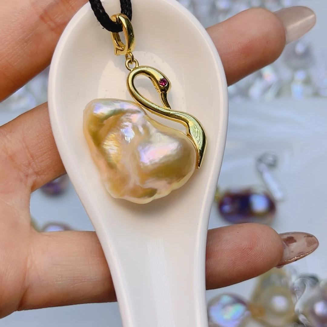 颈饰未镶嵌淡水珍珠