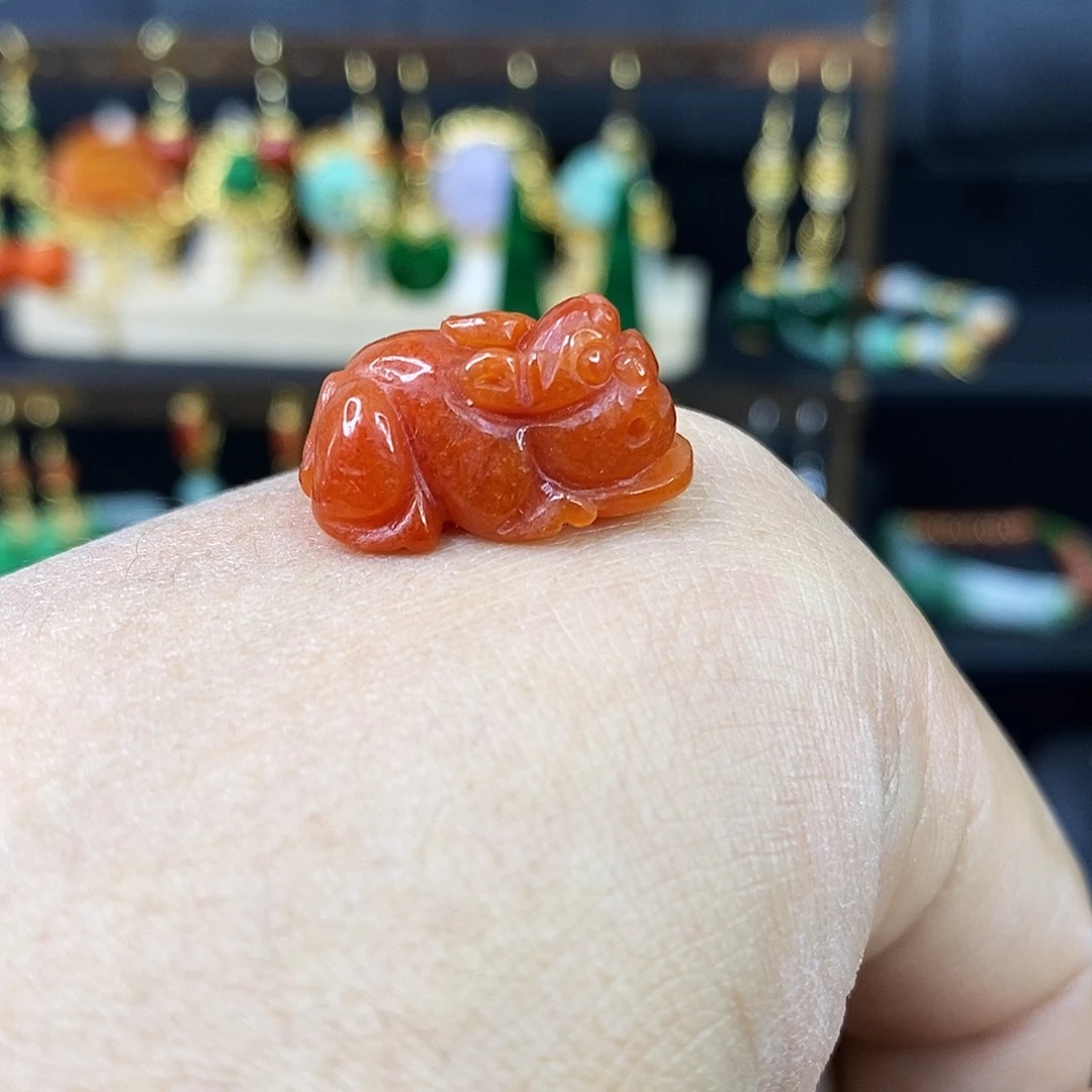 颈饰未镶嵌翡翠吊坠
