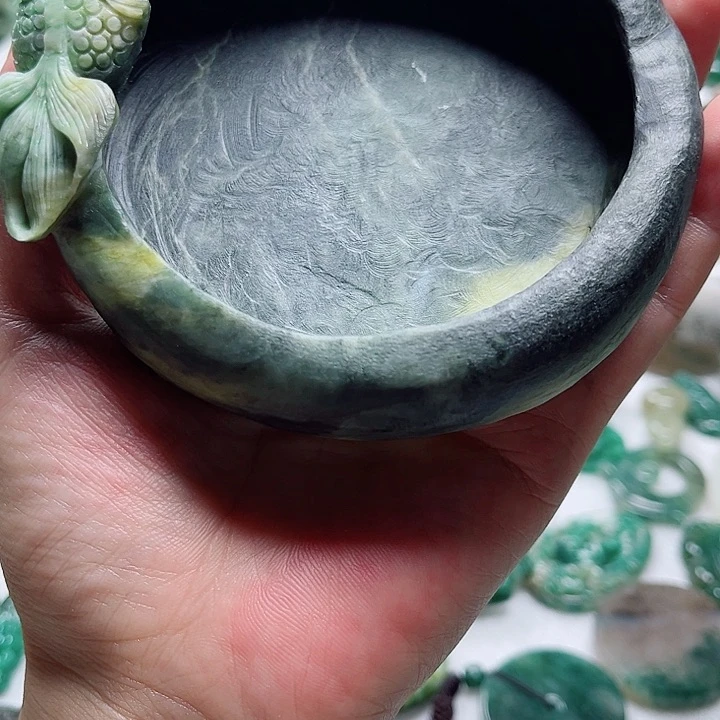 田***独山玉未镶嵌把件