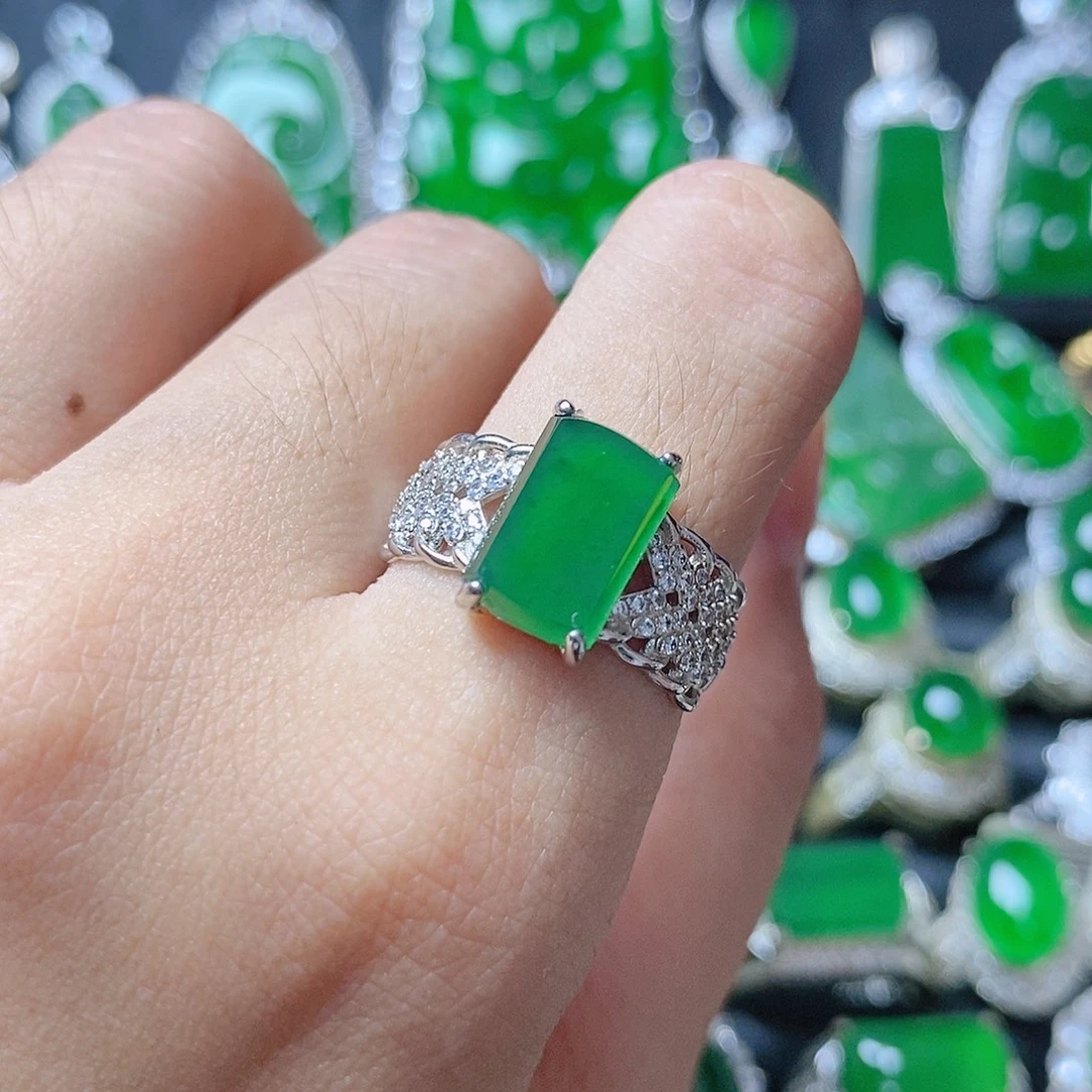 颈饰银S925镶嵌翡翠