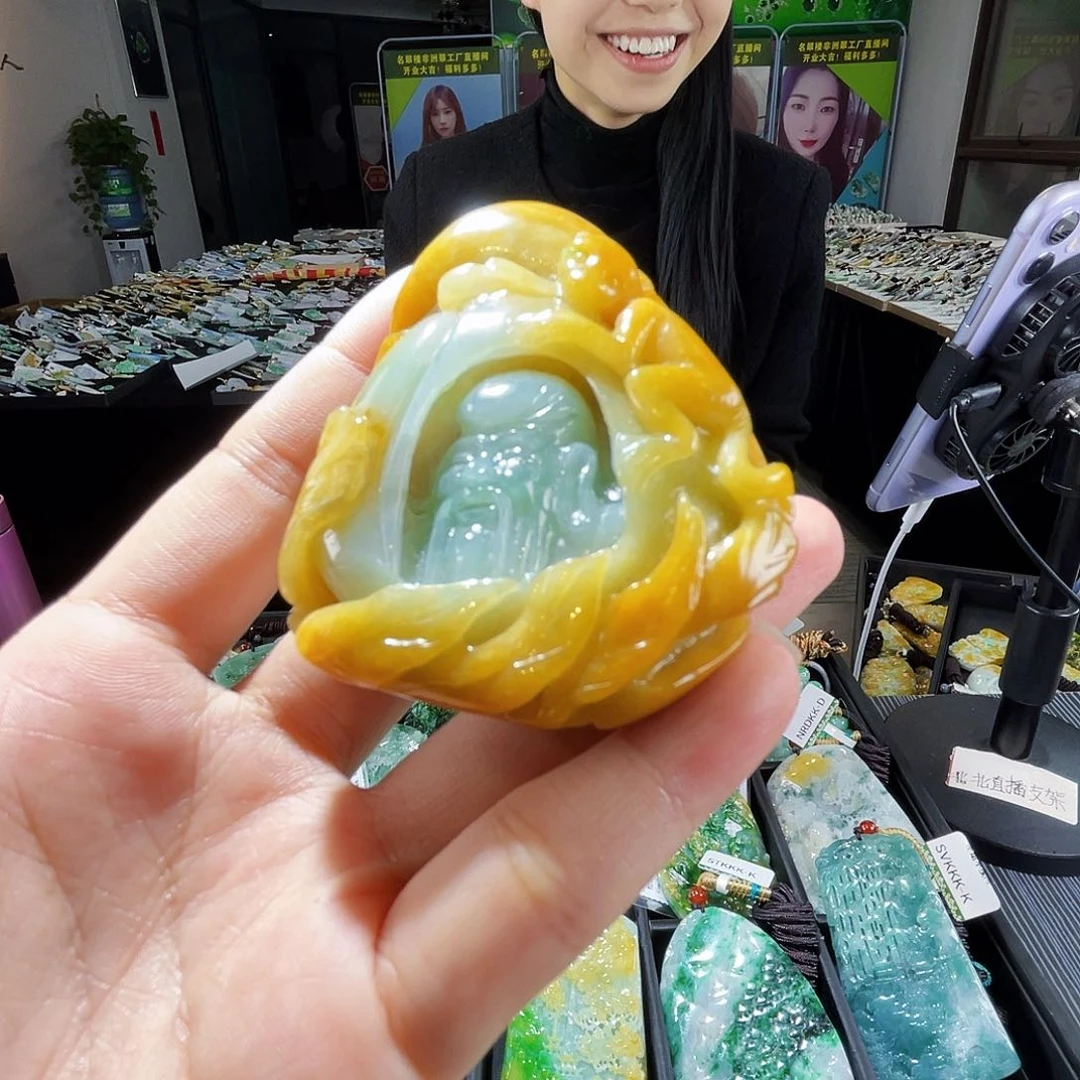 颈饰未镶嵌翡翠一