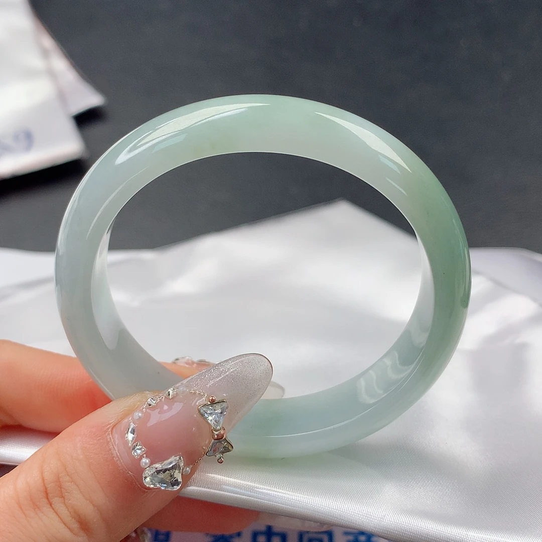 翡翠手镯未镶嵌56贵妃53