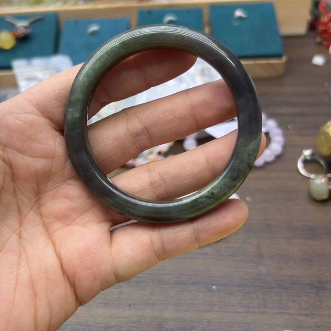 和田玉未镶嵌手镯55.7圈围1499