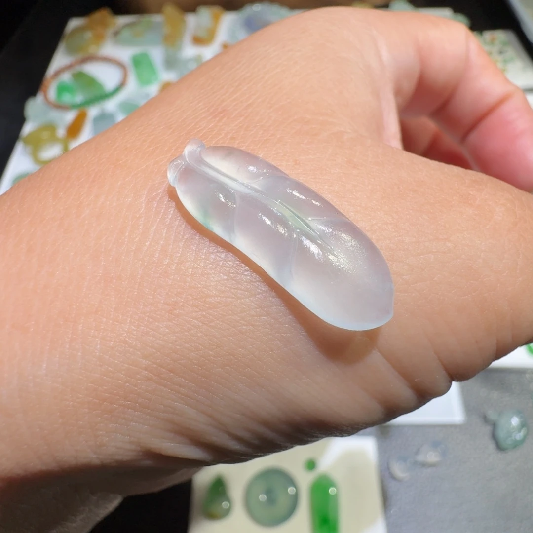 未镶嵌定制翡翠冰种树叶