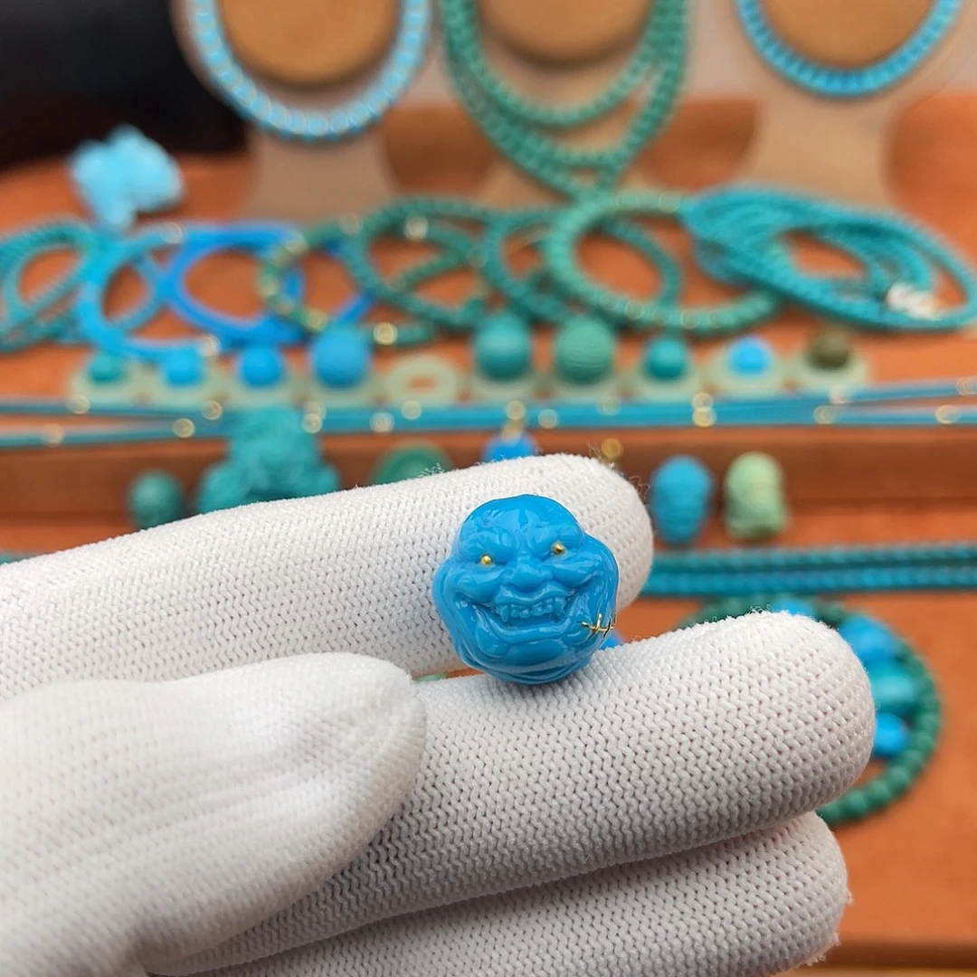 绿松石未镶嵌珠宝奇石