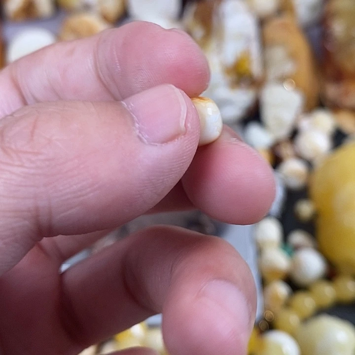 琥珀未镶嵌珠宝奇石我