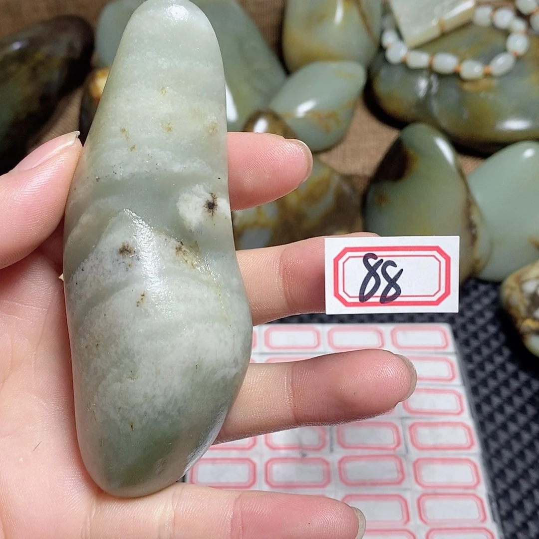 未镶嵌和田玉挂件88