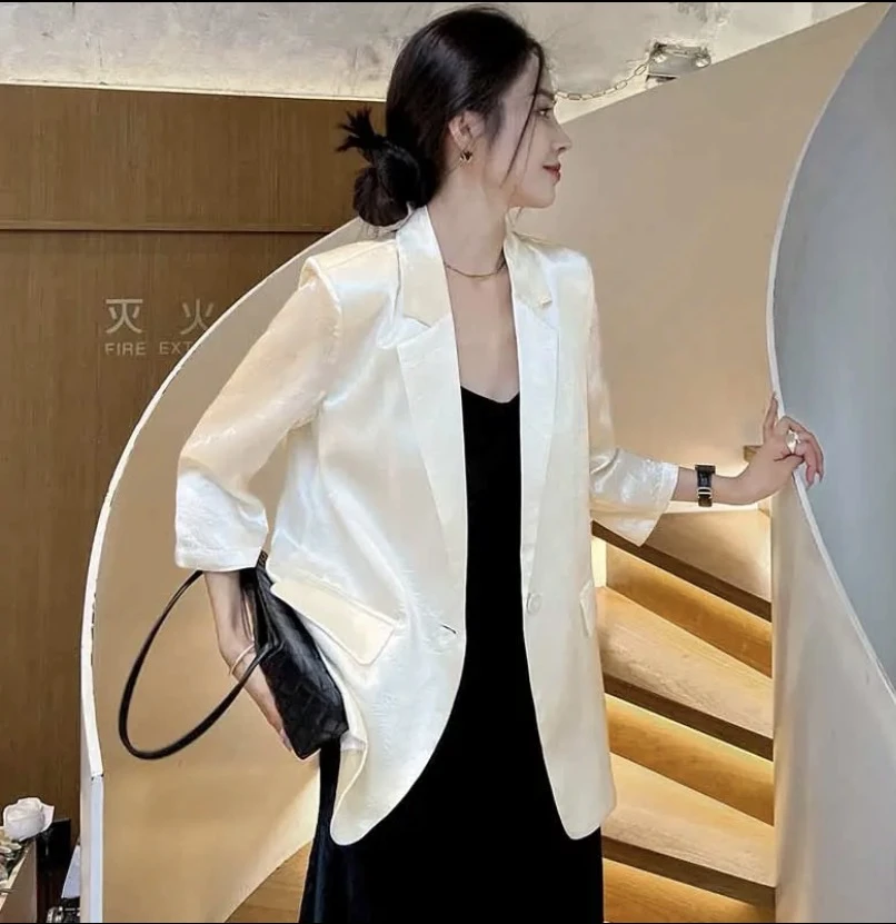 轻奢时尚高级感2025春款三醋酸缎面一粒扣西装薄外套气质通勤上衣