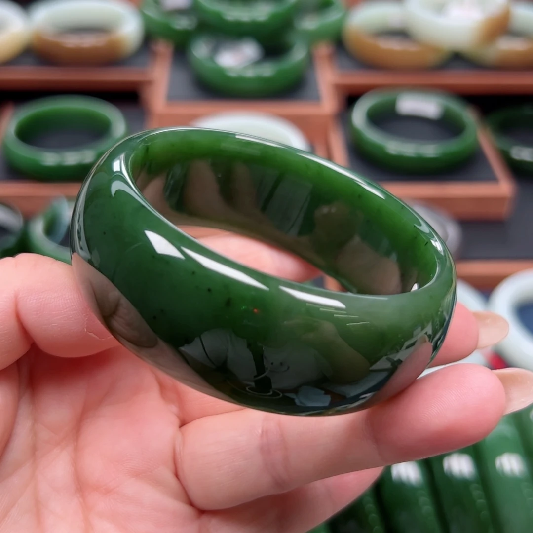 未镶嵌手镯和田玉（碧玉）6061圈口