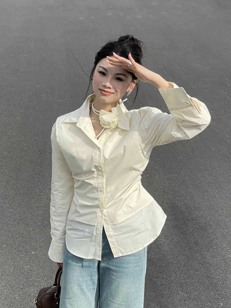 Zdenka 韩系设计感百搭显瘦修身纯色绑带花朵衬衫