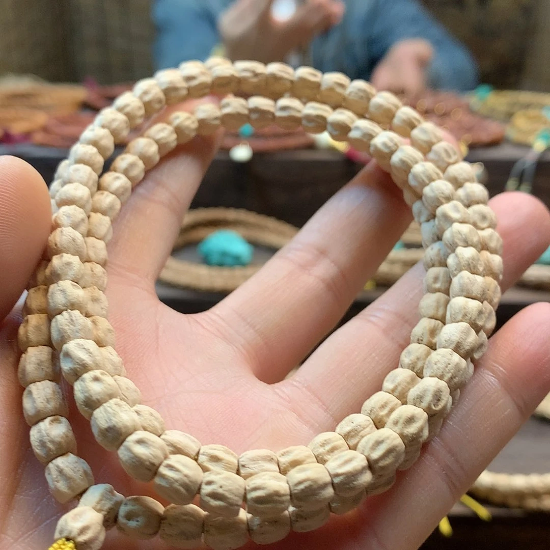 柏香籽/百香籽吊坠粉皮方块浅坑顺