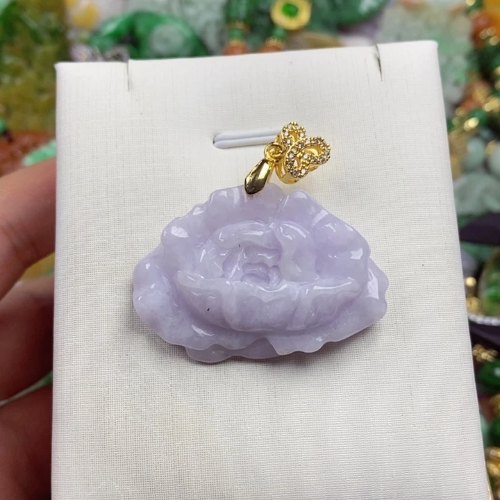 翡翠未镶嵌吊坠(赠链)