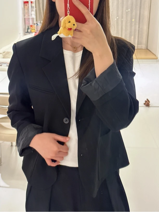 JUJU 黑色百搭短款西装外套