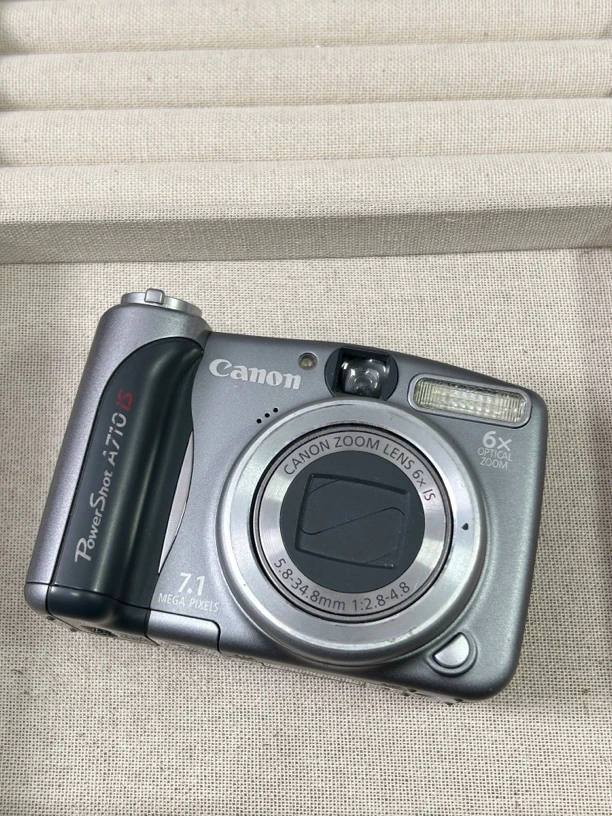 9新 Canon/佳能 a710 银黑拼色 屏幕有灰 复古ccd数码相机