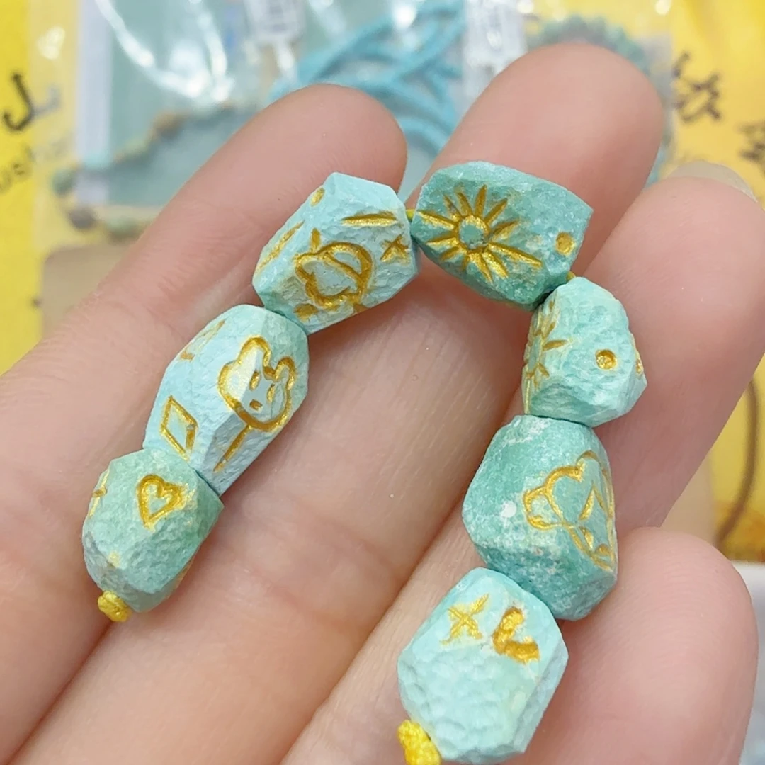 绿松石未镶嵌珠宝奇石