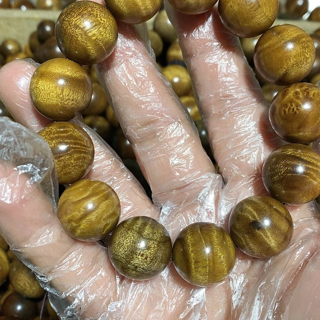 金丝楠天****制小叶1.8手串花纹