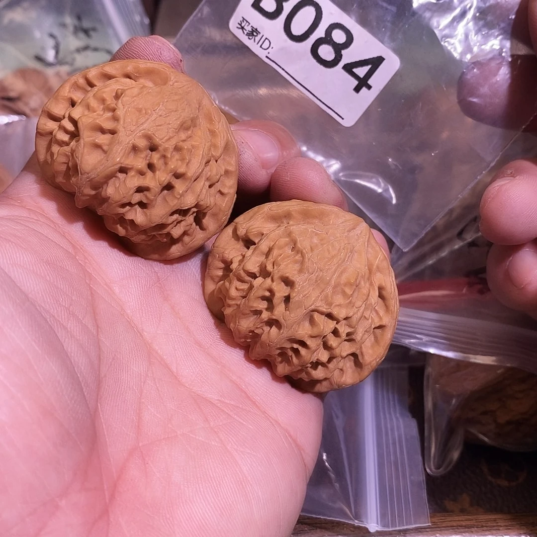 文玩核桃吊坠宫灯43尺。