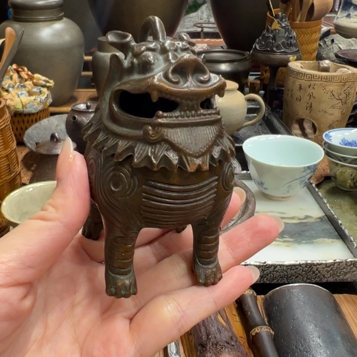 纯铜材质狮子造型香炉