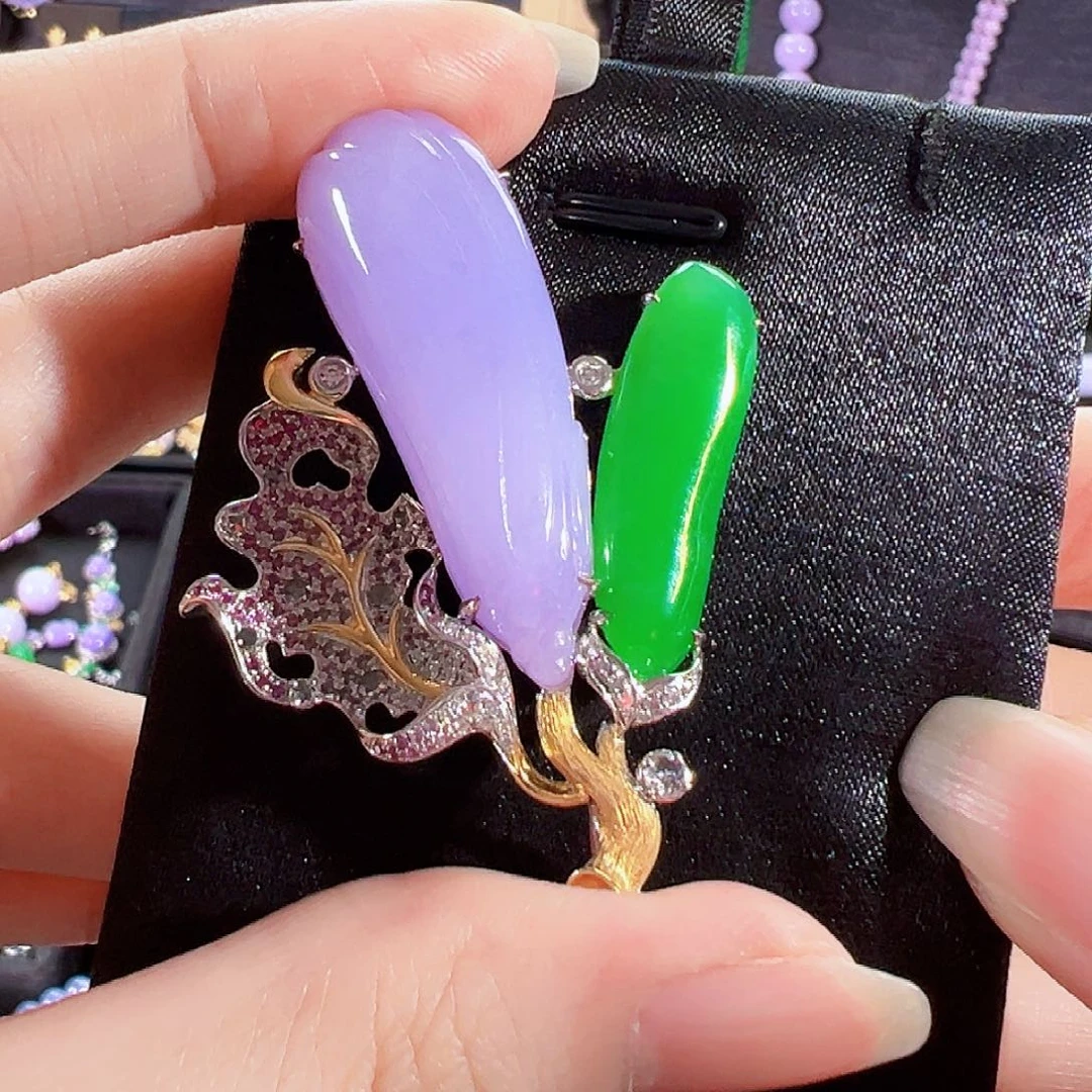 翡翠18K金镶嵌颈饰签收后24小时鉴赏期