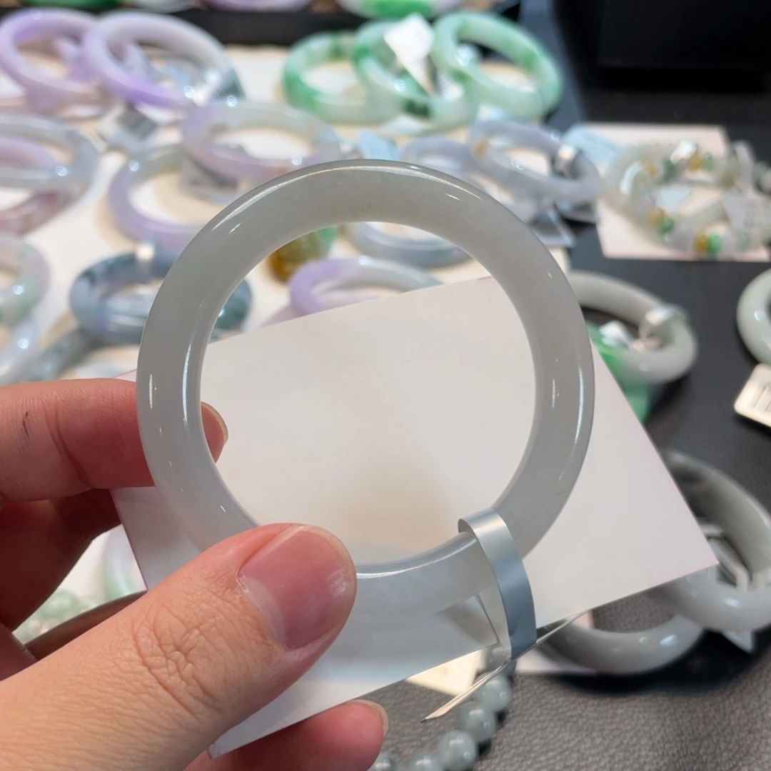 翡翠未镶嵌手镯105号 54圆条 有纹