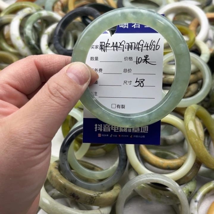 用***6岫玉未镶嵌手镯岫玉