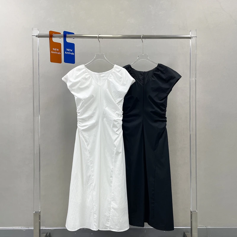 夏季新款高级感时尚V领气质连衣裙女褶皱收腰法式飞飞袖A字裙1035