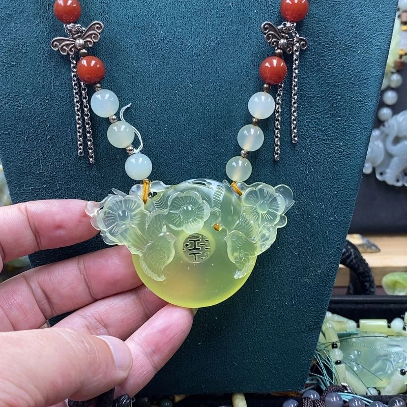 【闪购商品】蛇纹石玉吊坠未镶嵌