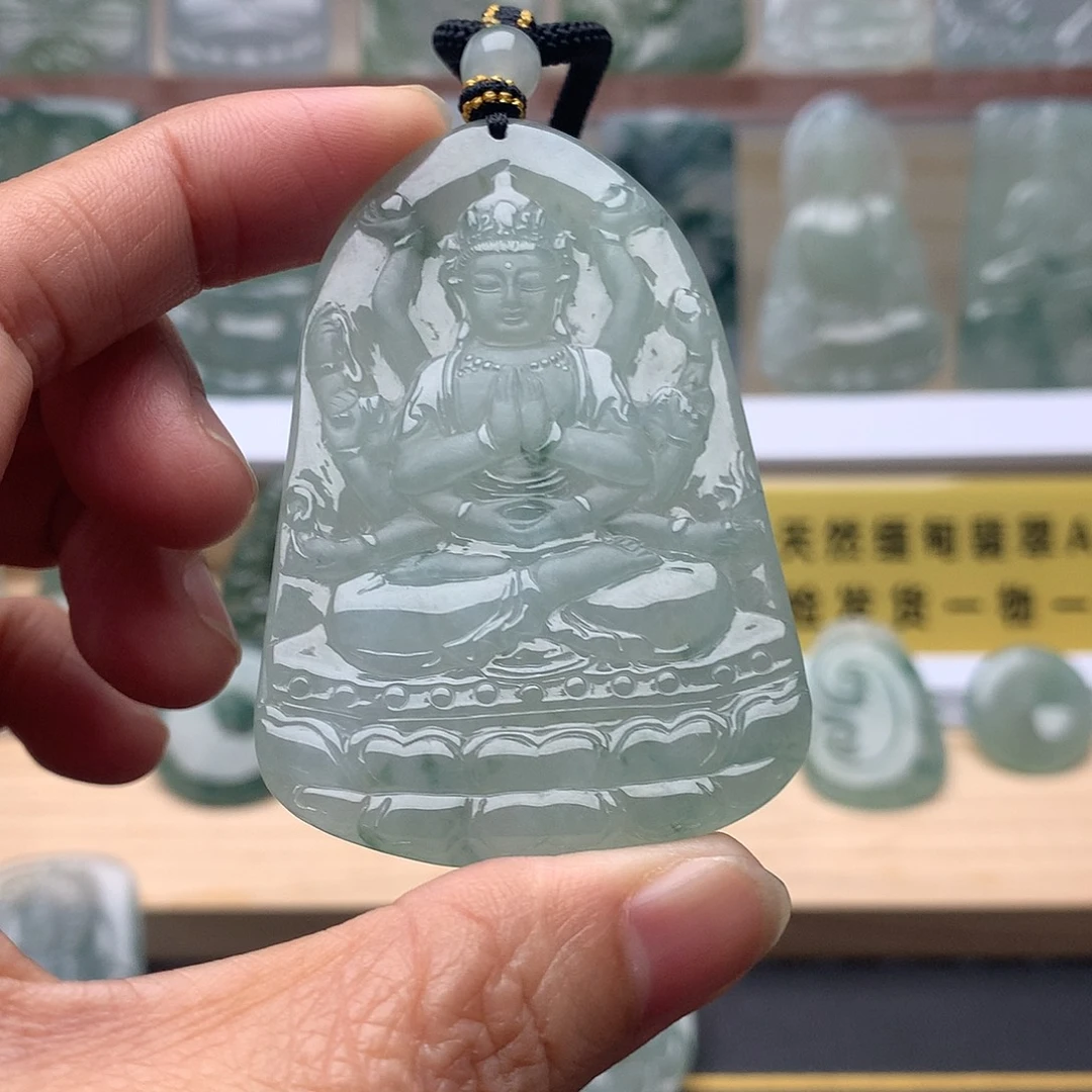 阿***贵翡翠未镶嵌颈饰千手