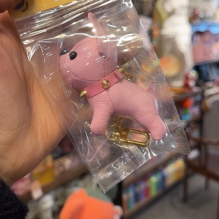 皓***玥犏牛皮（革）手工皮具包包包包