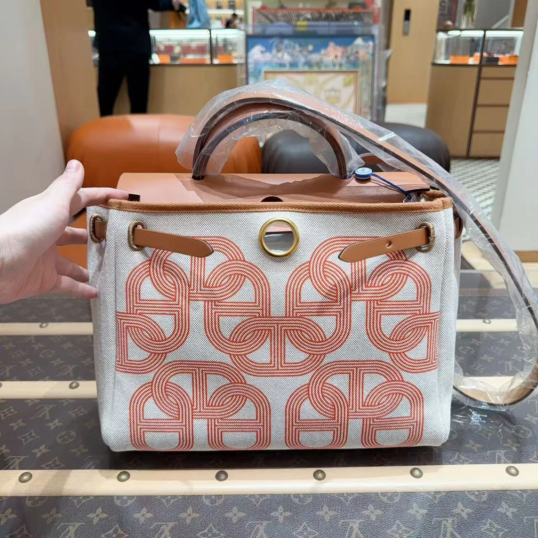 99新 Hermes/爱马仕 爱马仕/herbag 31 米色拼棕色金扣 赛道限量