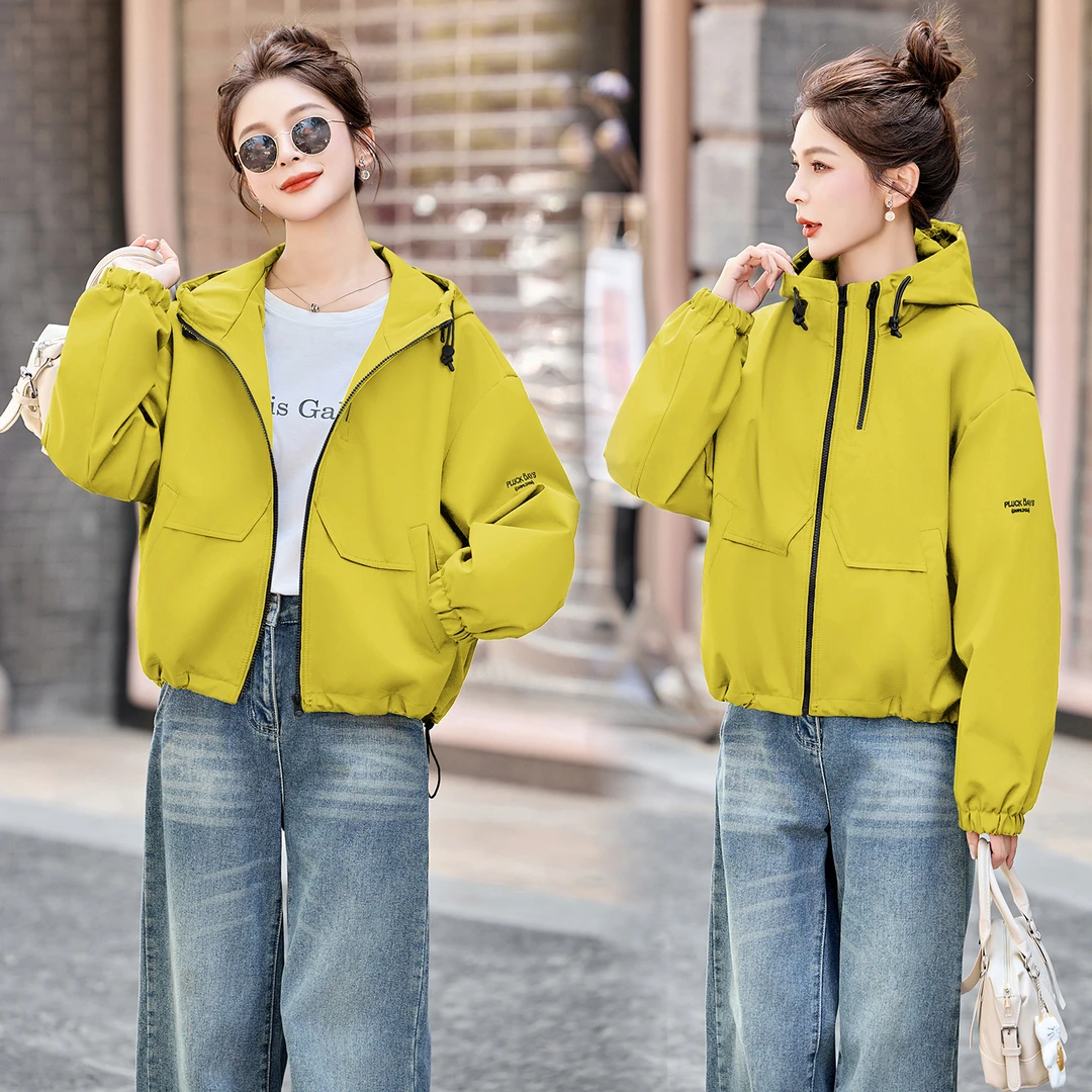休闲时尚连帽冲锋衣外套女2025春秋新款洋气减龄宽松百搭短款上衣