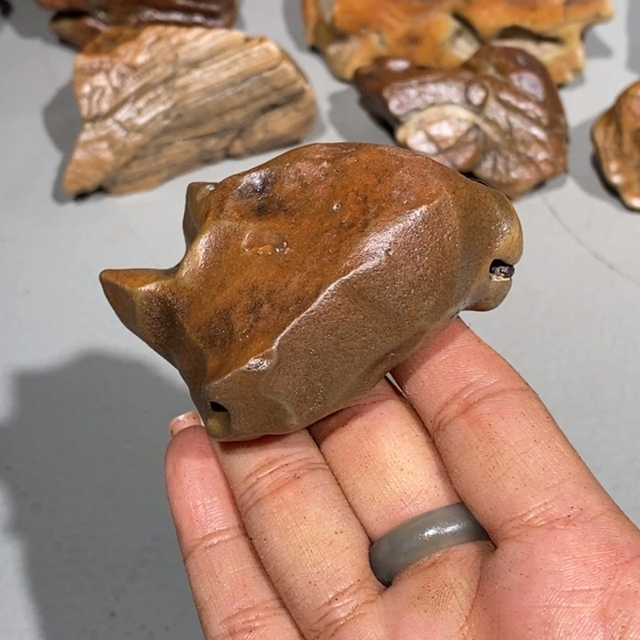 玛瑙/玉髓车挂合金以**友213