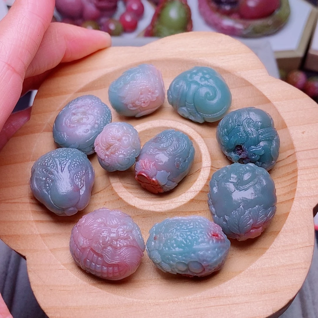 莲***水玛瑙/玉髓未镶嵌珠宝奇石盐源玛瑙定制