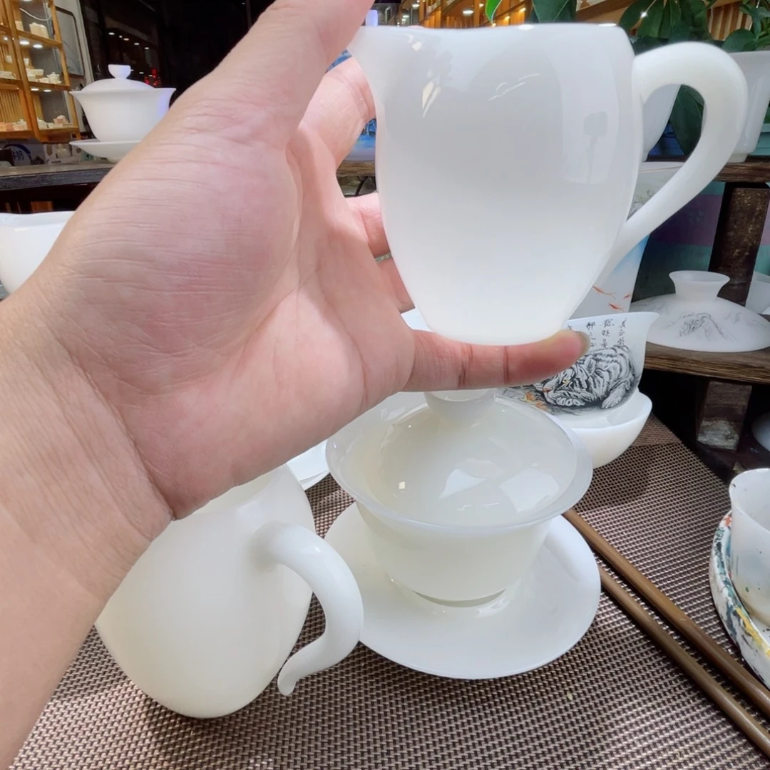 手绘的小卡和小卡都是