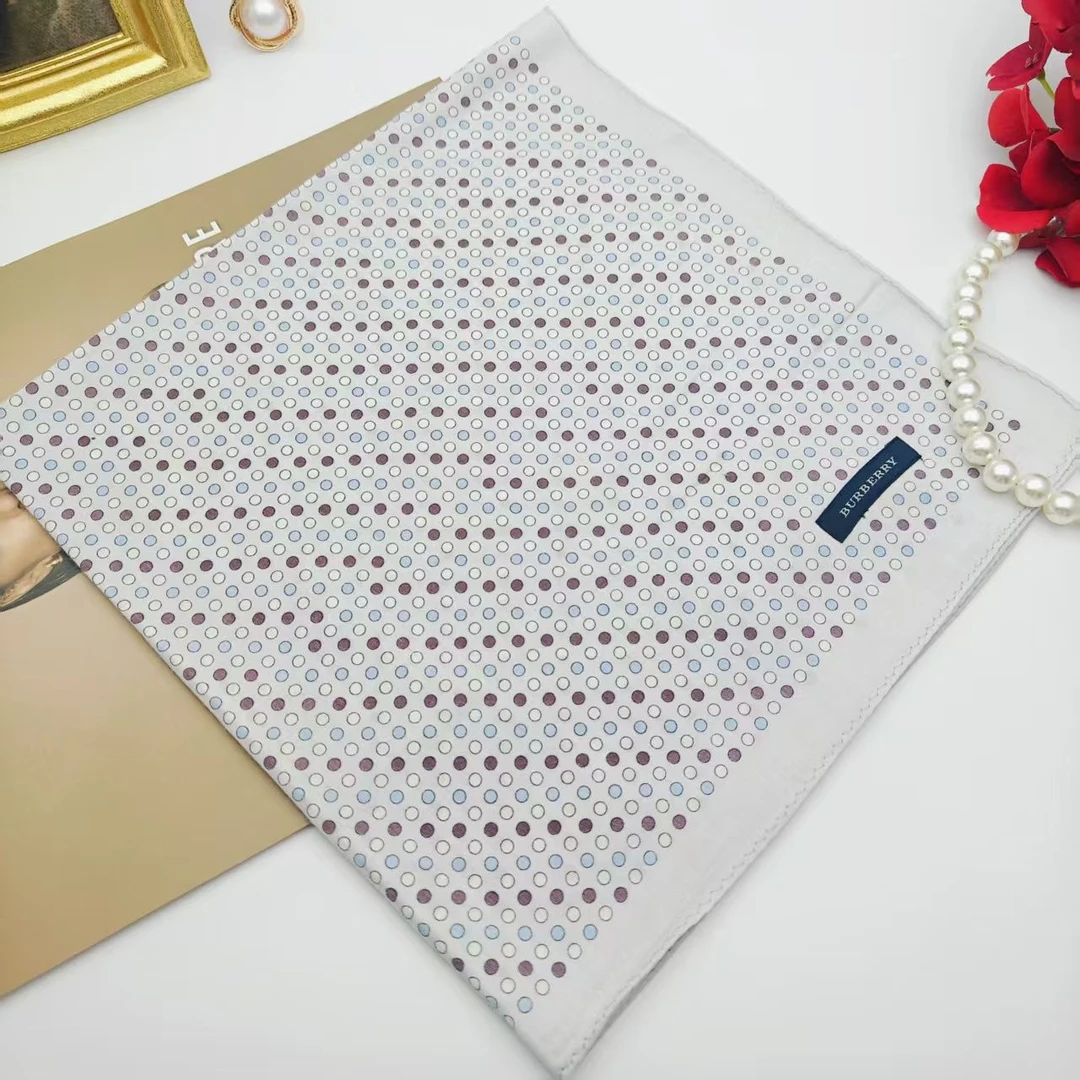 95新 BURBERRY/博柏利 海囤/巴宝莉/丝巾/yy05957