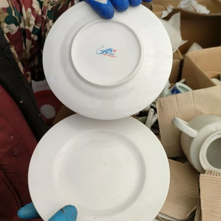 摆件陶瓷盘子碗啥都有
