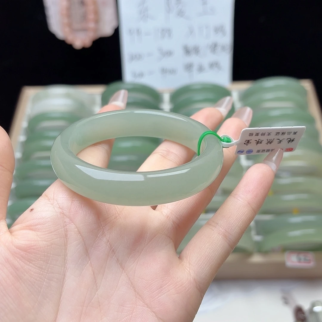 石英质玉手镯未镶嵌5455