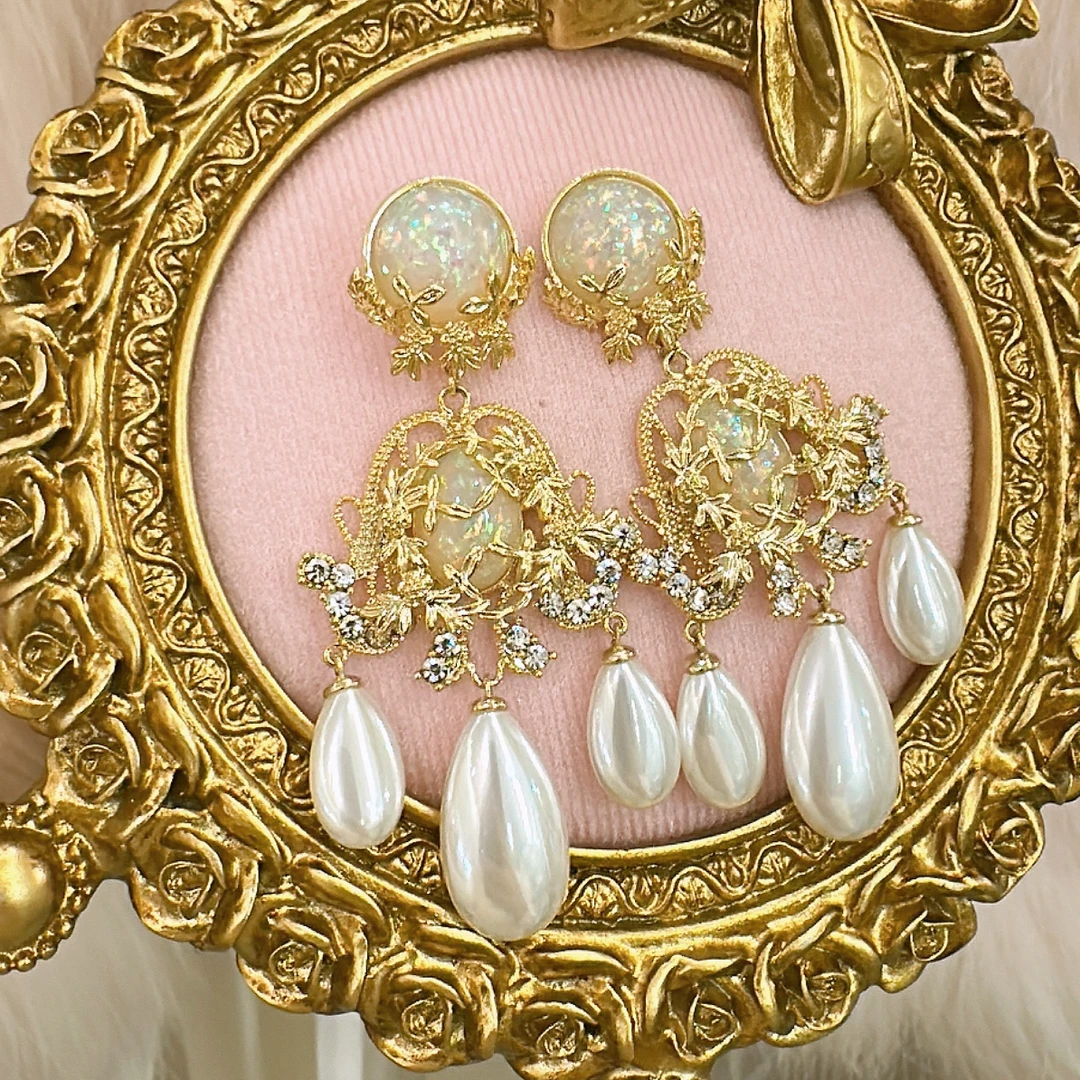 铜合金贝壳耳饰 铜合金复古宫廷风满钻流苏耳环轻奢高级感气质