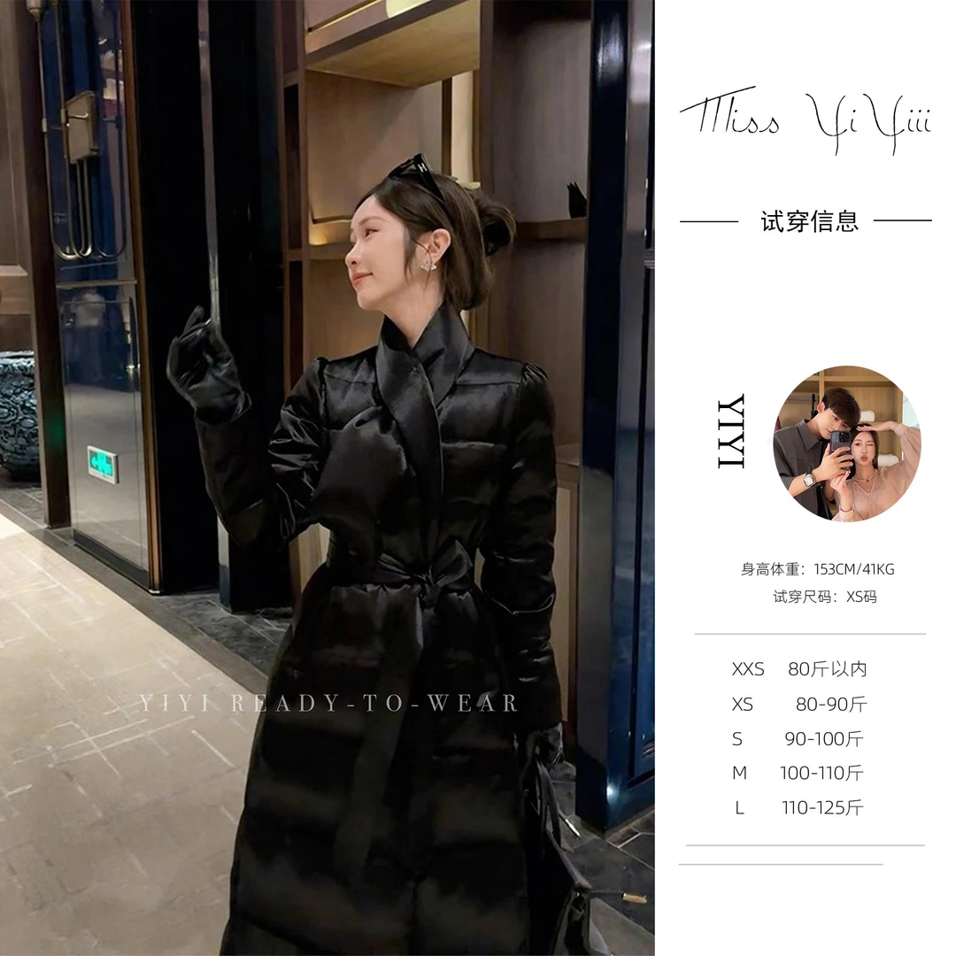 【顶奢羽绒】<YiYiii>设计感围巾开襟保暖长款系带收腰羽绒服外套