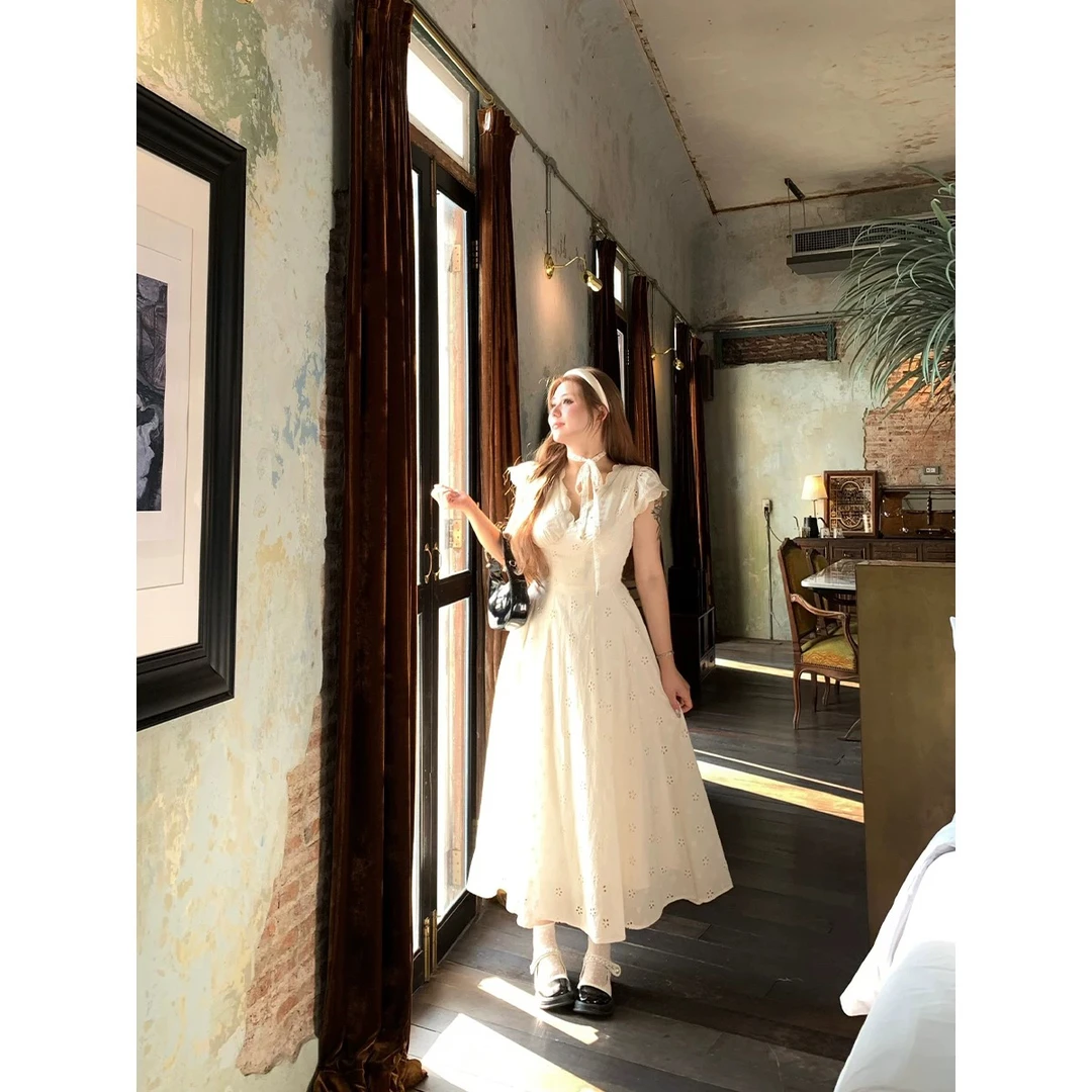 镂空花小飞袖连衣裙微胖大码设计感收腰裙子