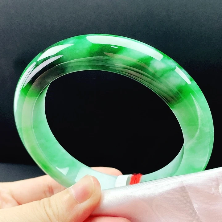 未镶嵌手镯翡翠60圈
