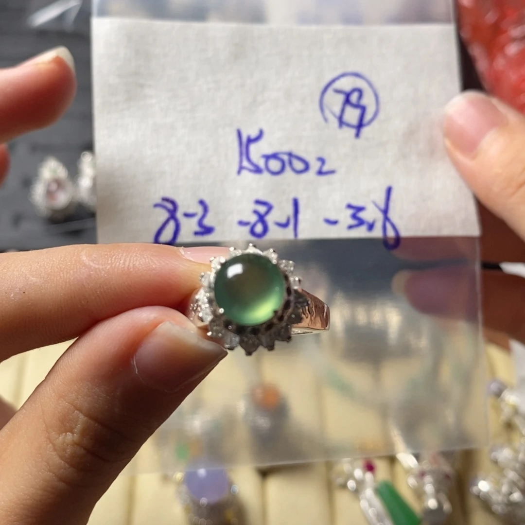 定制翡翠未镶嵌翡翠