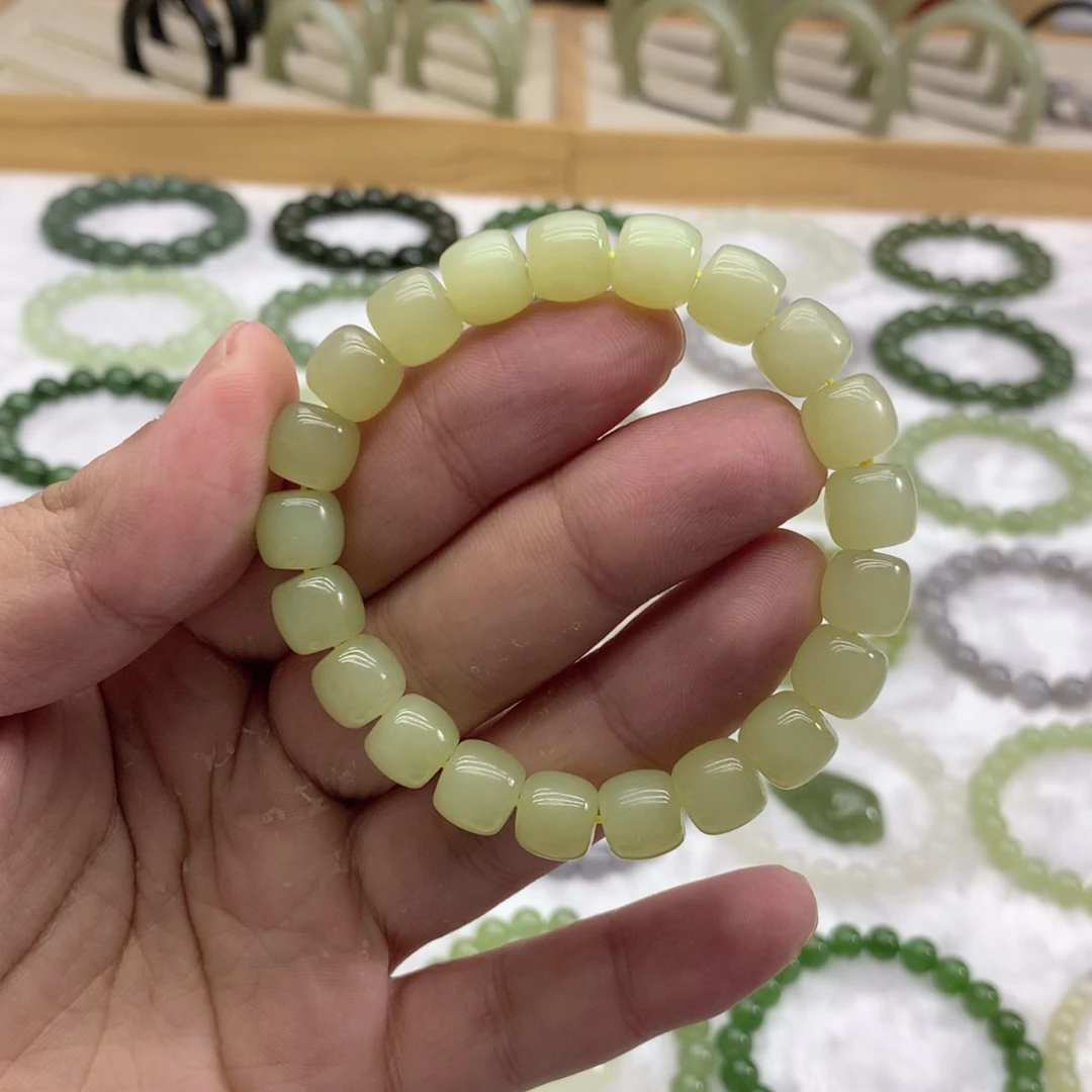 和田玉未镶嵌手串（直切黄口9.5）