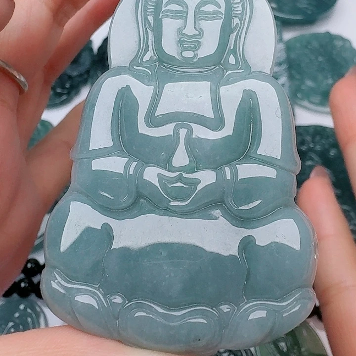 翡翠未镶嵌颈饰天然的A货翡翠多样性发其一